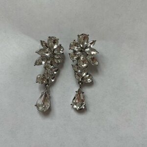 Olive and Piper Vintage style Crystal Silver Drop Earrings